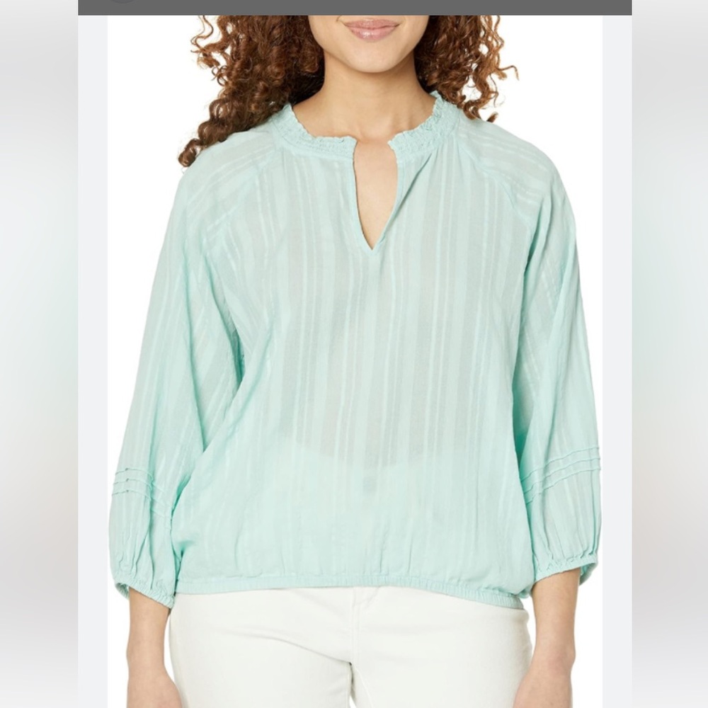 Carve Deaigns Camryn top in sea glass